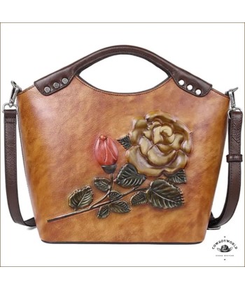 Sac Floral Cuir est présent 