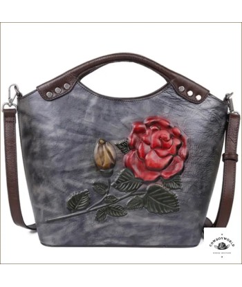 Sac Floral Cuir est présent 