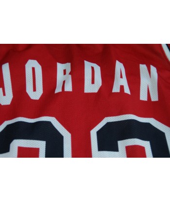 Maillot basket rétro Bulls Chicago N°23 Jordan NBA de technologie