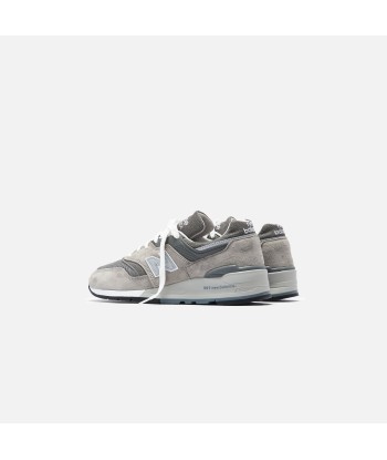 New Balance M997 - Grey Comparez et commandez 